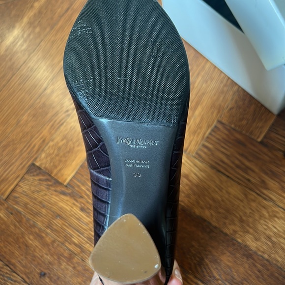 YSL Pumps in Dark Charcoal with Wood Heel - Picture 5 of 5